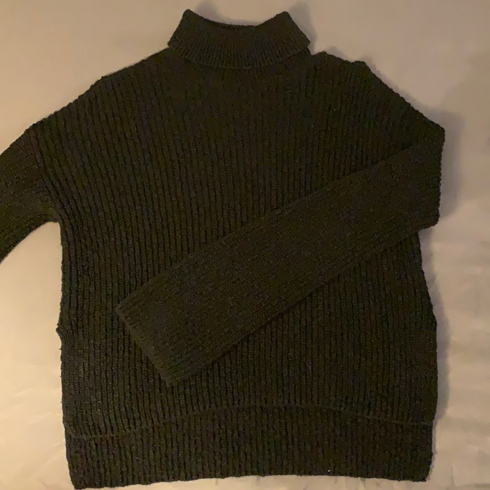 Black Turtleneck sweater
